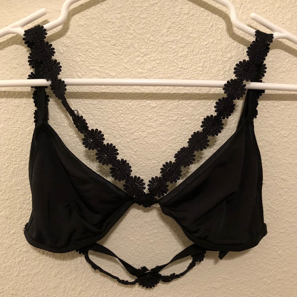 Urban Outfitters Out From Under Daisy Bralette
